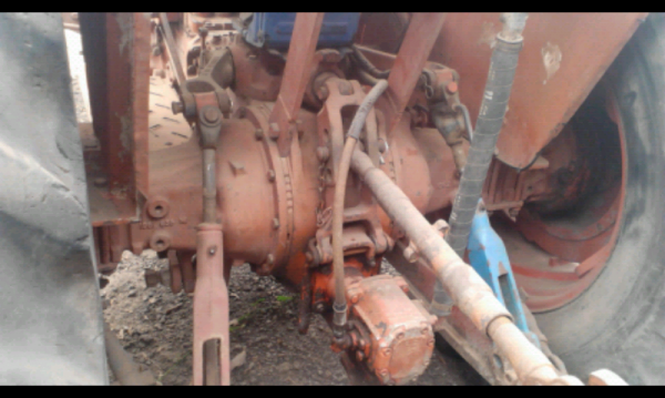 ขายรถไถ massey ferguson 185  ....มีใบมีดดันหน้าให้ พร้อมใช้งาน