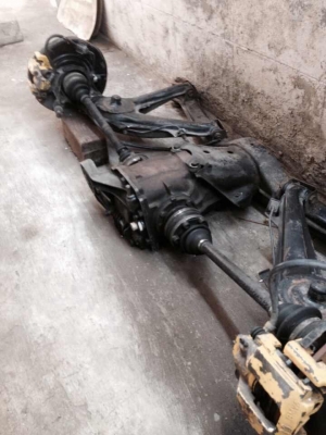 ขายชุดแพท้ายดิสก์เบรคหลัง bmw e30 แท้ ตรงรุ่น ไม่ต้องดัดแปลง ยกใส่ได้เลย 4 รู  100. มีเฟืองท้าย เเม่ปั๊มเบรค จานดิสก์เบรค ดุมล้อ เพลาชับสายเบรคมือ ของครบ ราคา. 8500 บาท