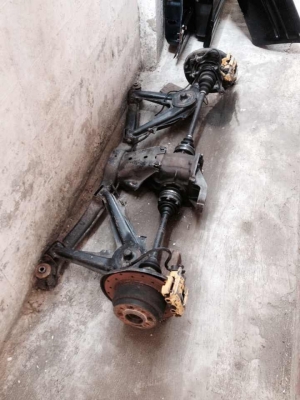 ขายชุดแพท้ายดิสก์เบรคหลัง bmw e30 แท้ ตรงรุ่น ไม่ต้องดัดแปลง ยกใส่ได้เลย 4 รู  100. มีเฟืองท้าย เเม่ปั๊มเบรค จานดิสก์เบรค ดุมล้อ เพลาชับสายเบรคมือ ของครบ ราคา. 8500 บาท