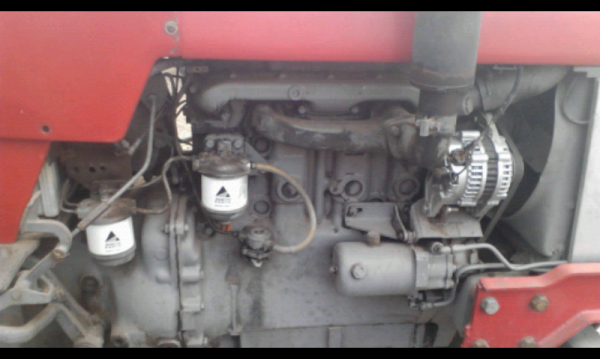 ขายรถไถ massey ferguson 195  ...หางเป็นถังน้ำ.ไม่มีดันดัหน้า