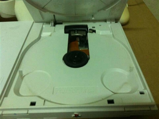 ขายเกมส์ PS2 สีขาว เก่าญี่ปุ่น พร้อมจอย 2 ตัว