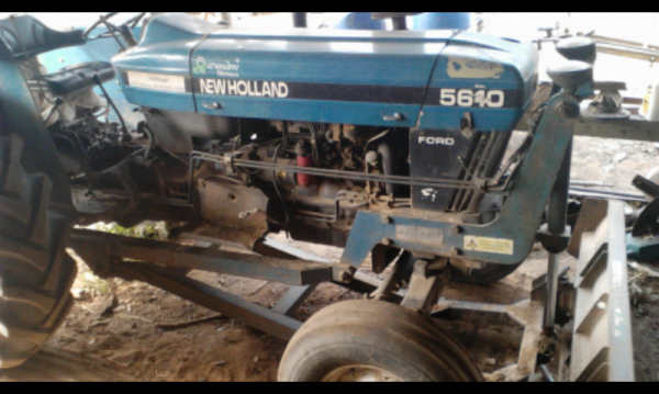 ขาย ฟอร์ด 5610 NEW HOLLANDเพลาเดียว ราคา 550000 รถมือเดียว