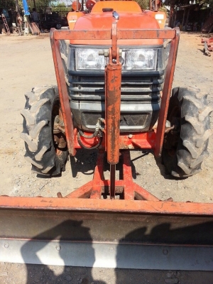 คูโบต้า L3408 4WD 2 เพลา ใบมีดดันหน้า ผาน CMT6x22 ใช้งานได้เลยครับ