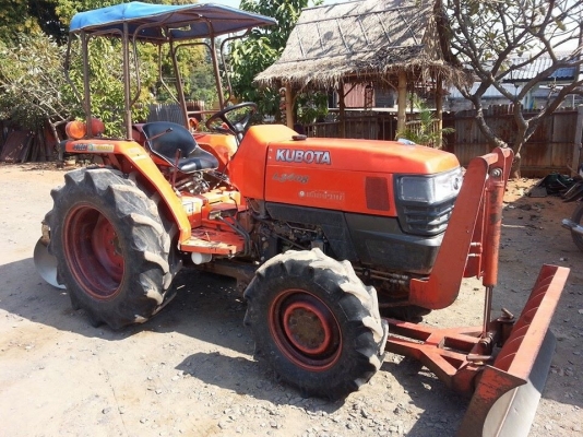 คูโบต้า L3408 4WD 2 เพลา ใบมีดดันหน้า ผาน CMT6x22 ใช้งานได้เลยครับ