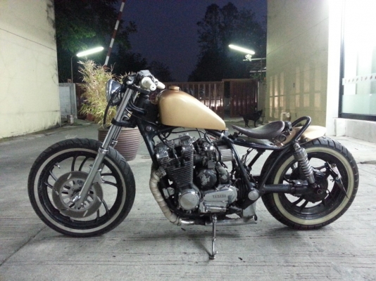 **วุฒินนบุรี** ขาย XJ750cc. แต่งสวยๆ เก๋าๆ เครื่องดีพร้อมใช้ทะเบียนแท้เลขสวยตอง4พร้อมโอนภาษี57