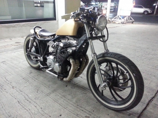 **วุฒินนบุรี** ขาย XJ750cc. แต่งสวยๆ เก๋าๆ เครื่องดีพร้อมใช้ทะเบียนแท้เลขสวยตอง4พร้อมโอนภาษี57