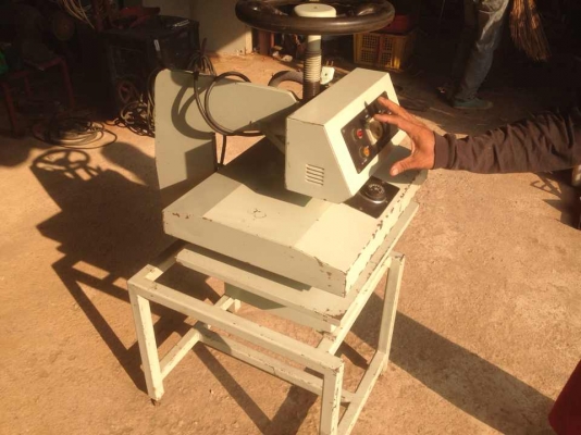 ขายเครื่องรีดร้อน ตั้งความร้อน ตั้งเวลาได้ มีเสียงเตือน