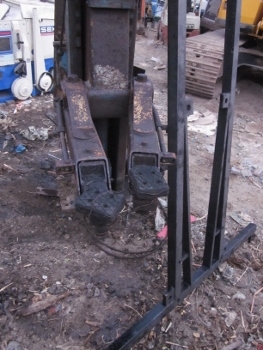 ขาย - ลิฟท์ยกรถ ฮ้อย แม่แรง BISHAMON ยกรถยนต์ รถกระบะ รับน้ำหนักได้ 2.5 ตัน = 2,500 กก. มือสองเก่าญี่ปุ่น แท้ครับ