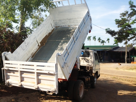 ขายเลิกกิจการ! นิสสัน ดัมพ์สภาพดีมาก ใช้งานได้เลย 350,000 บาท