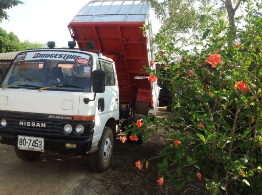 ขายเลิกกิจการ! นิสสัน ดัมพ์สภาพดีมาก ใช้งานได้เลย 350,000 บาท