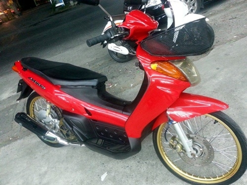 ขาย นูโว (ตัวเก่า) สภาพแจ๋มๆ พร้อมใช้ ราคา17500 บาท