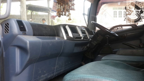 ขายด่วนรถ6ล้อฮีโน่MAGAFC9Jเครือง175แรงปี52วิ่ง40000.ก.ม