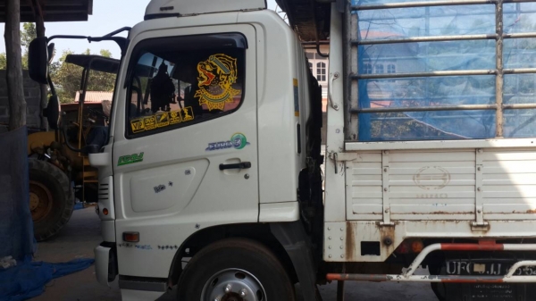 ขายด่วนรถ6ล้อฮีโน่MAGAFC9Jเครือง175แรงปี52วิ่ง40000.ก.ม