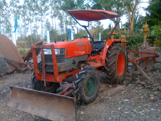 ขายครับ.... L4508 ใบดันหน้า + ผานบุกเบิก 4*22 ตราช้าง