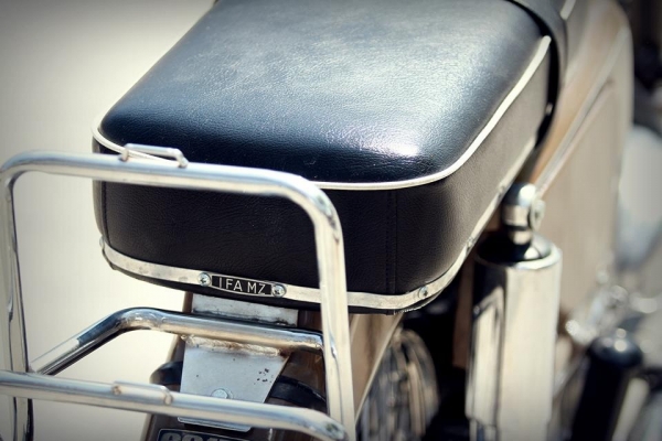 ขายMZ es125 สวยๆเดิมๆ เก็บงานทั้งคัน มีเอกสารให้ เครื่องดีมากๆ 85000 0811160919