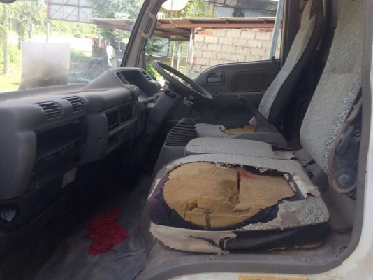 รถอีซูซุ 4 ล้อ 88 แรงม้า. ปี 43  สนใจติดต่อ 081 - 6079515