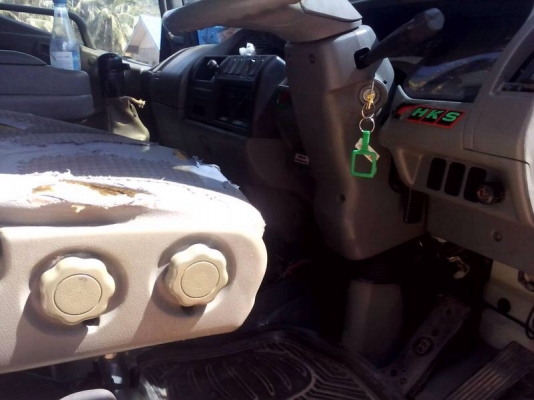 รถมิตซู 10 ล้อดั้ม 260 แรงม้า. ปี 48  สนใจติดต่อ 081 - 6079515