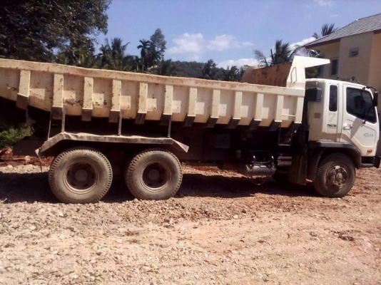 รถมิตซู 10 ล้อดั้ม 260 แรงม้า. ปี 48  สนใจติดต่อ 081 - 6079515