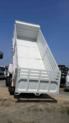 ขายรถบรรทุก10ล้อดั๊มพ์คอกรั้วสามเส้น สองเพลา 240แรงม้า 10เกียร์