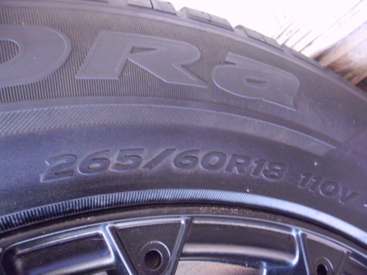 ขอแหวกแนวครับ ขายแม็ก 18x8.5 สีดำ พร้อมยาง 265/60/18 ปี 10 ขอแหวกแนวครับ ขายแม็ก 18x8.5 สีดำ พร้อมยาง 265/60/18 ปี 10