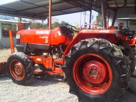 ขายรถไถ Kubota L 4508 (4WD) พร้อมดันหน้า สภาพเดิมๆ ขายรถไถ Kubota L 4508 (4WD) พร้อมดันหน้า สภาพเดิมๆ
