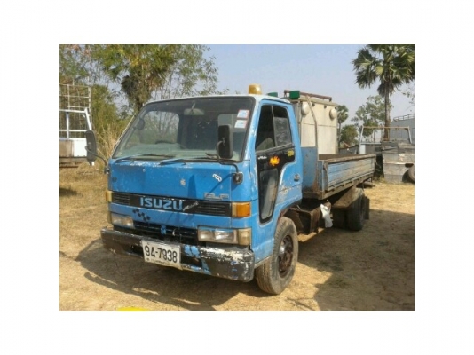 ขายรถบรรทุก6ล้อ เครื่องดี แคชซีสวย เอกสารพร้อมโอน