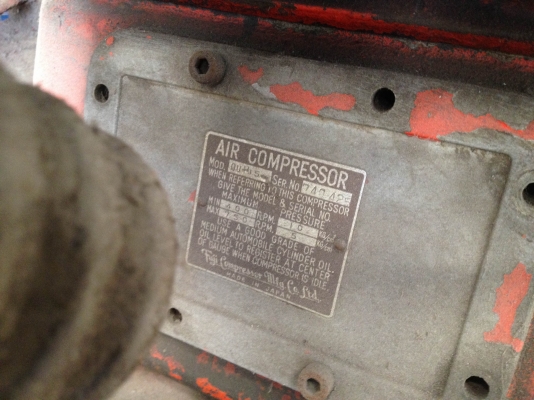 ขายเครื่องปั้มลมลูกสูบมือสอง 15 แรงม้ายี่ห้อFUJI  ขายแท้งลม 500-1500ลิตรสภาพดีมาก