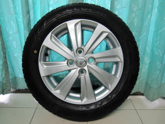 ขายล้อแม็กป้ายแดง New Vios พร้อมยางปี 14 ขอบ 15 ตุ่มหน้ายางมีครบ