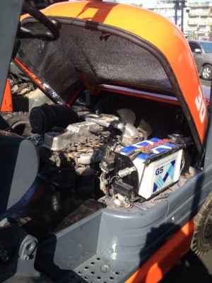 รถยกโตโยต้ารุ่น 6 ยก 3 ตัน เสาสูง 3 เมตร เครื่องดีเซล เกียร์ธรรมดา