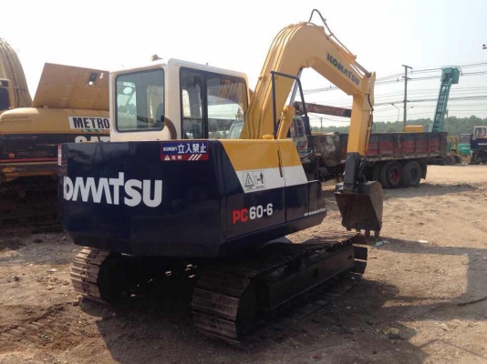 ขายรถแมคโครPC60-6สภาพพร้อมใช้ ราคาเบาๆๆ สนใจติดต่อ บอย 085-156-2314 ขายรถแมคโครPC60-6สภาพพร้อมใช้ ราคาเบาๆๆ สนใจติดต่อ บอย 085-156-2314