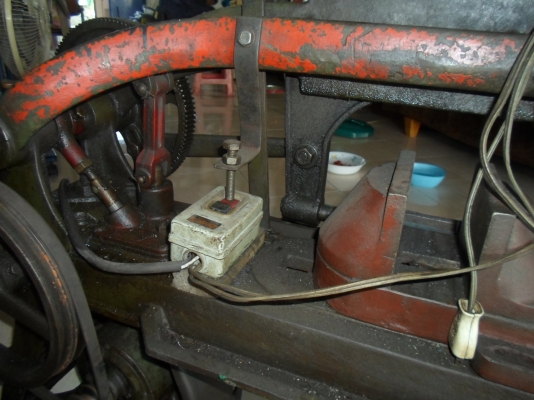 แท่นเลื่อย HERO  9,000  พร้อมใช้  ด่วน  !!!!!!  ติดต่อ อ้อม  0898217996