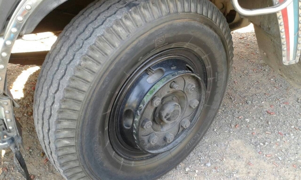 HINO สิงห์ไฮเทค 195 แรงม้า ปี 39 เพลาเดียว สภาพรถสวย พร้อมใช้งาน 087-2976734