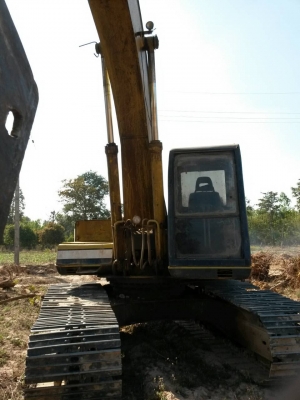 ***ขายแล้วครับขอบคุณ Truck2hand ขายแบคโฮ KOBELKO MARK3 SK200 เก๋งน้ำเงิน เครื่องเดิมปั้มเดิม เครื่องอ่อนหน่อย เอวพอใช้ ช่วงล่างพอใช้ โซ่บางใบแทรกบาง ไฟฟ้าตัด บูมอาร์มสวย ไม่มีปะ เฟรมสวยไม่ผุ ทำงานได้ เ็ก็บช่วงล่าง พร้อมใช้เลยครับ เอกสารเล่มทะเบียนครบ ขายต