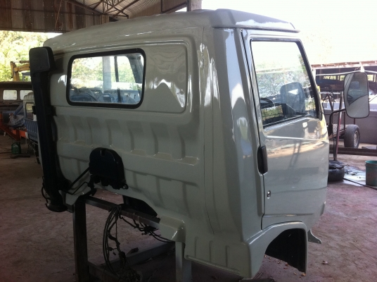 หัว HINO FC ทำสีใหม่ อุปกรณ์พร้อมใช้