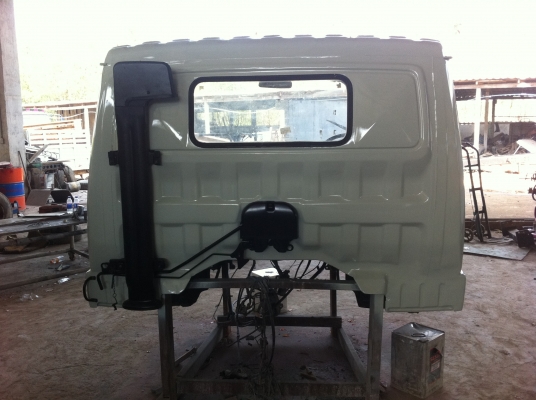 หัว HINO FC ทำสีใหม่ อุปกรณ์พร้อมใช้