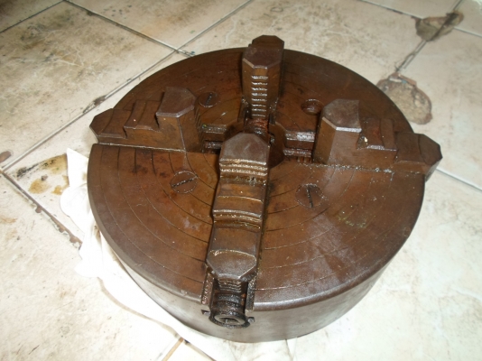 หัวจับแท่นกลึง 4 จับ ขนาด 10 นิ้ว สภาพสวย แน่น พร้อมใช้ 2,500