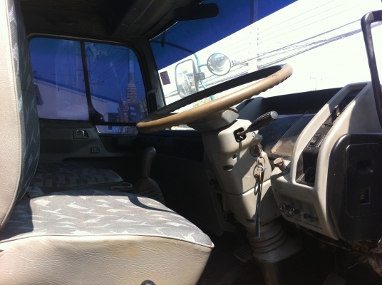 HINO 3H เครื่อง HO7D 195 แรงม้า สภาพทำสี เก็บงานเรียบร้อย พร้อมใช้มาก