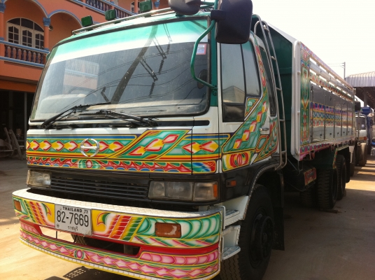 HINO 3H เครื่อง HO7D 195 แรงม้า สภาพทำสี เก็บงานเรียบร้อย พร้อมใช้มาก