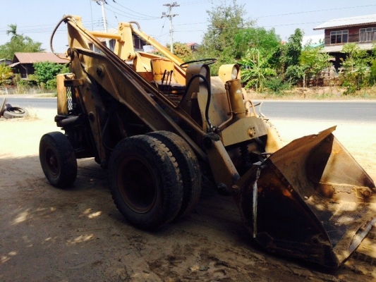 ขายรถตักcomutsu รุ่น SD20-4 มีวีดีโอให้ชมด้วยนะครับ