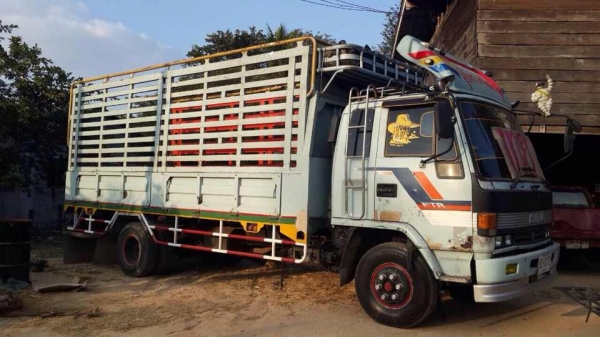 ขาย หัวเก็ง Hino สภาพพร้อมใช้งาน