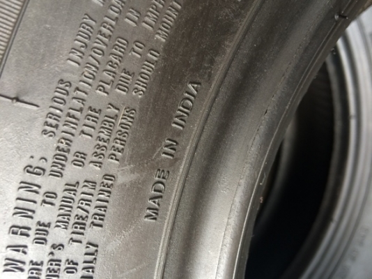ยางใหม่ ปีเก่า 205/70/15 ยางอินเดีย 1คู่ ยางใหม่ ปีเก่า 205/70/15 ยางอินเดีย 1คู่