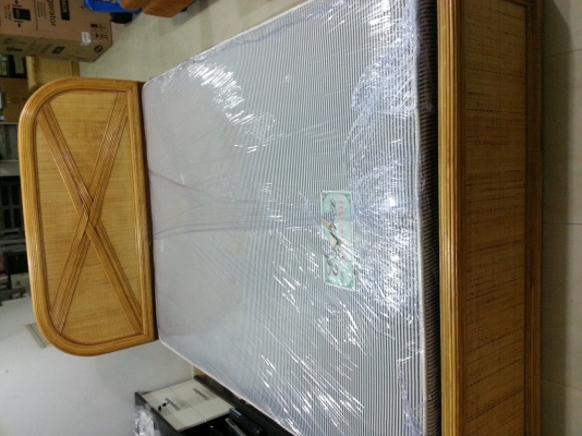 ขายเตียงหวายแท้พร้อมที่นอน ขนาด5ฟุต