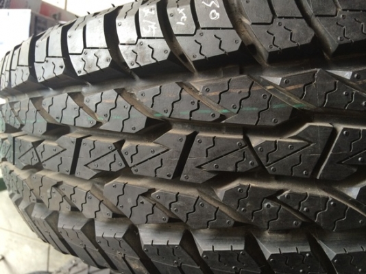 ยางใหม่ ปีเก่า  maxxis Brovo 30/9.5/15  1เส้นคับ