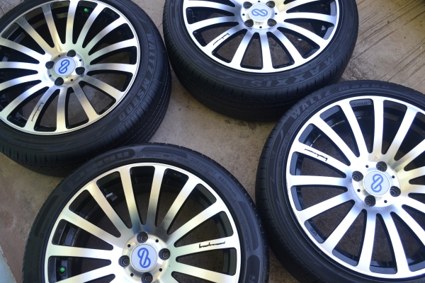 ขายล้อแม็กขอบ17พร้อมยางปลายปี 12  4/100