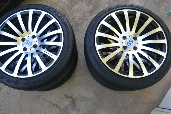 ขายล้อแม็กขอบ17พร้อมยางปลายปี 12  4/100