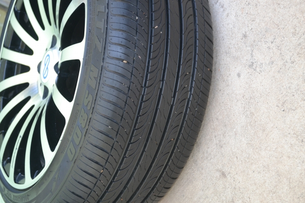 ขายล้อแม็กขอบ17พร้อมยางปลายปี 12  4/100