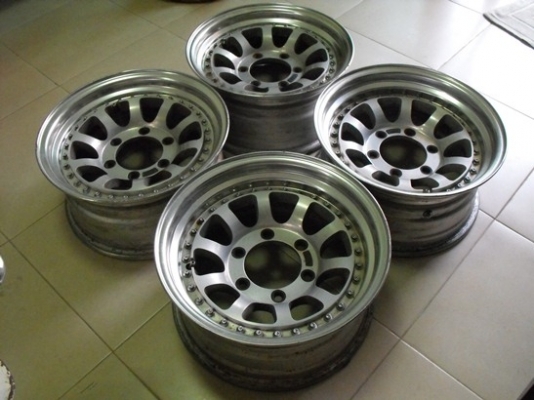 ขายล้อ work carg แท้ 15x7 หลังet oหน้าet 12  9000 บาท