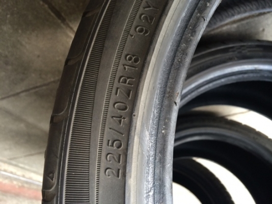 ยาง18 kumho 225/40/18กับ 255/35/18 1ชุดปี10 ยาง18 kumho 225/40/18กับ 255/35/18 1ชุดปี10