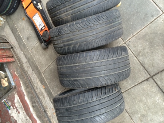 ยาง18 kumho 225/40/18กับ 255/35/18 1ชุดปี10 ยาง18 kumho 225/40/18กับ 255/35/18 1ชุดปี10