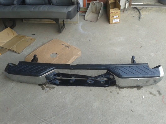 ขายกัชนหลังนาวาร่า ถอดออกจากรถ ขายถูก